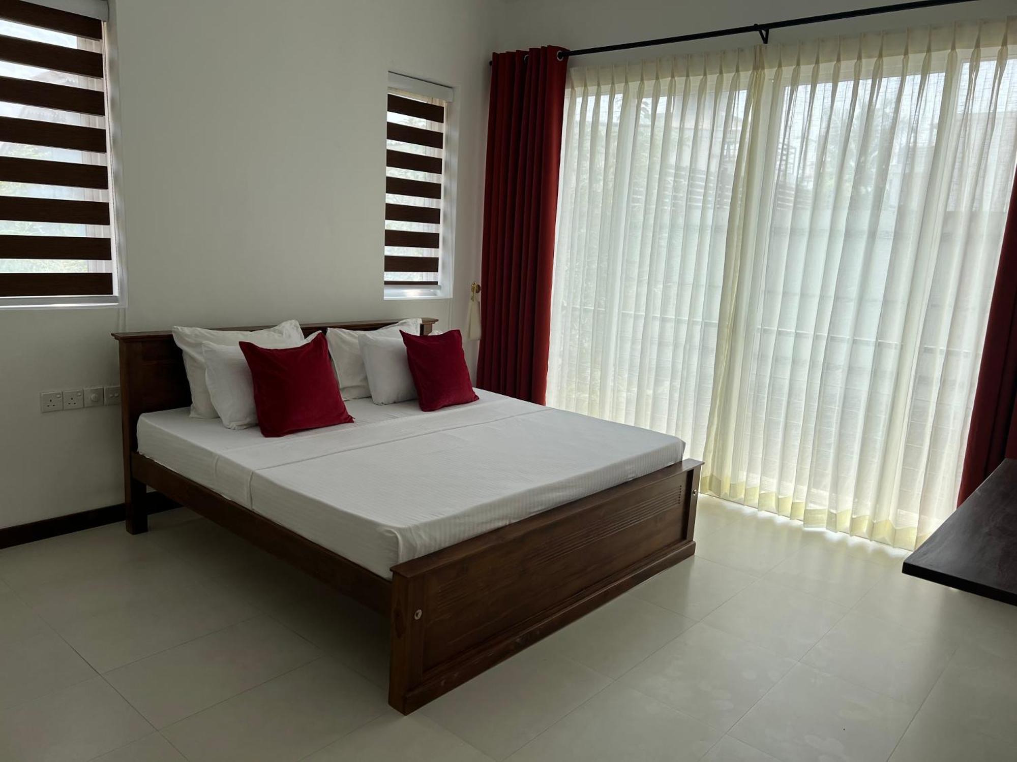 Silina Airport Transit Hotel & Residence Katunayaka Exteriör bild
